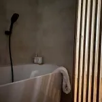 Le Clos 1003 Pensión