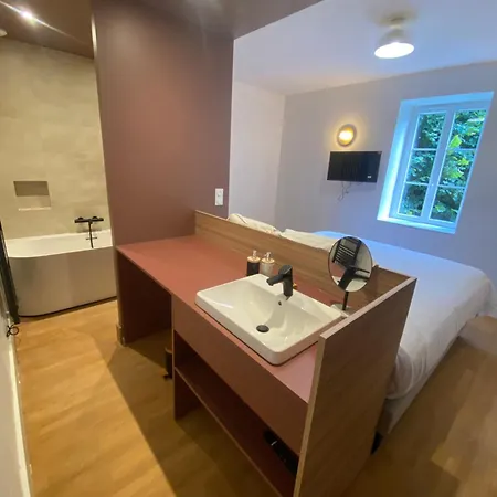 Le Clos 1003 Guest house 4*