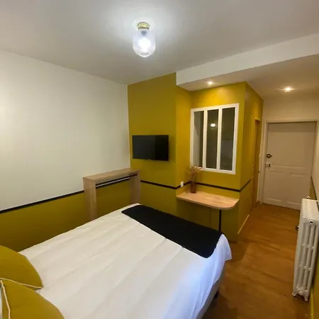 Le Clos 1003 Guest house 4*